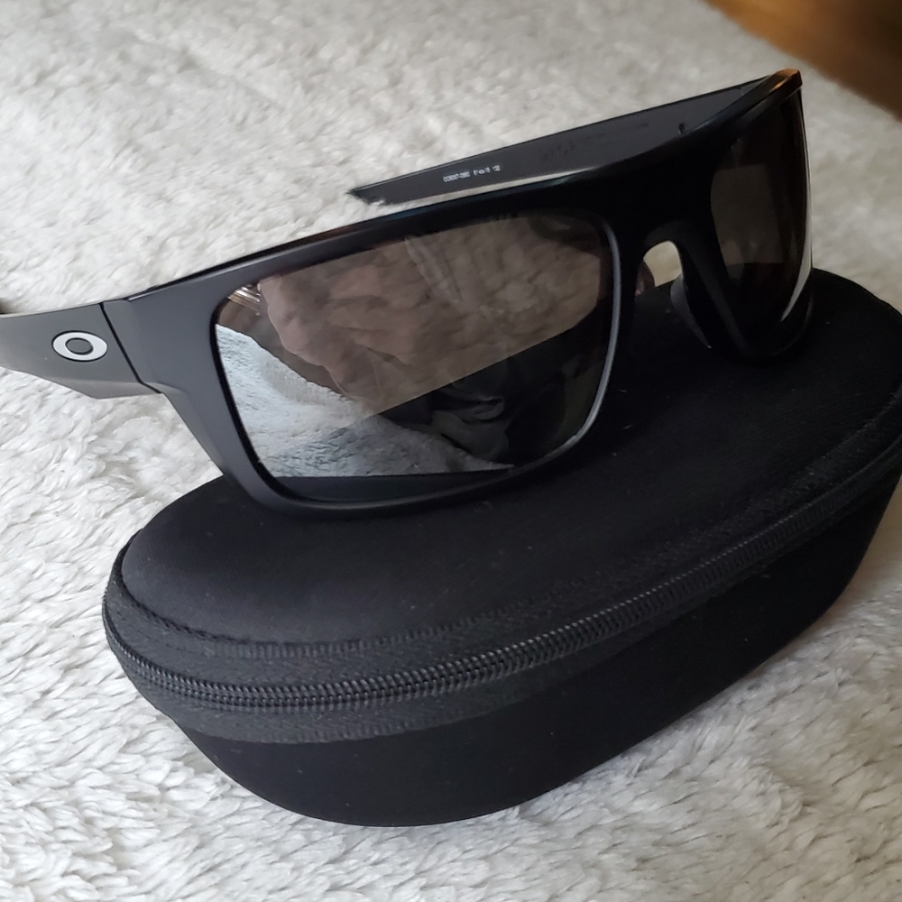 OAKLEY DROP POINT PRIZM POLARIZED